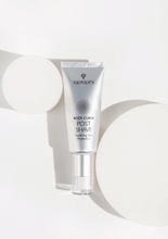 Load image into Gallery viewer, A fast absorbing, easy to spread gel-serum that assists with all day hydration, and is designed to deliver moisture and barrier building benefits. with the addition of Ectoin and Vitamin B5(Niacinamide). 
