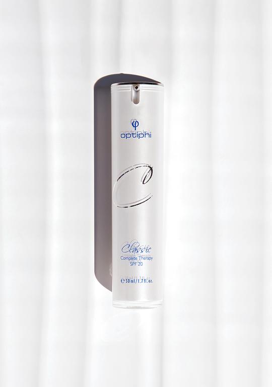 A protecting daytime moisturizer that supplies the skin with potent anti-oxidant and anti-aging benefits. 