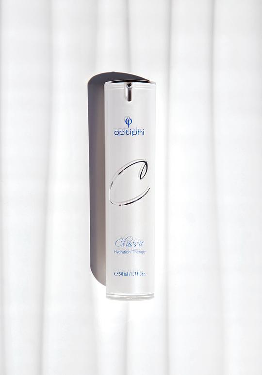 A retinol-free moisturizer that improves hydration levels in the skin and nourishes the skin with essential vitamins and minerals that soothe and illuminate dull skin.